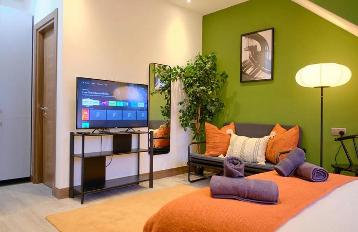 London Borough of Barnet, London에 위치한 Building The Ridgeway - sleepy-lodge - 1315733 - LON 아파트의 세련된 인테리어가 돋보이는 거실 London Borough of Barnet, London에 위치한 Building The Ridgeway - sleepy-lodge - 1315733 - LON 아파트의 세련된 인테리어가 돋보이는 거실