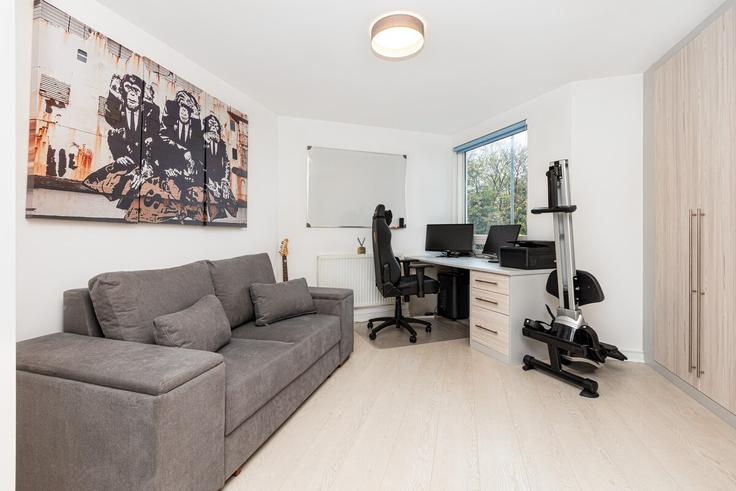 London Royal Borough of GreenwichのBuilding Earlswood Street - smart-host-group-ted - 1513363のアパートメントにある、モダンな家具を備えたエレガントなデザインのリビングルーム London Royal Borough of GreenwichのBuilding Earlswood Street - smart-host-group-ted - 1513363のアパートメントにある、モダンな家具を備えたエレガントなデザインのリビングルーム