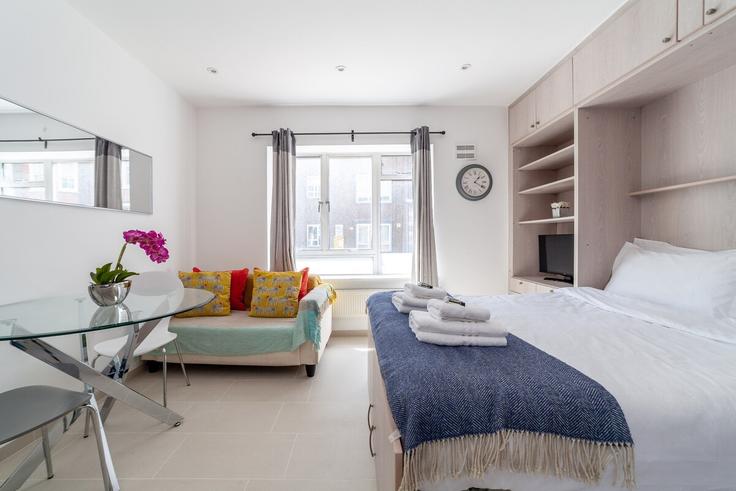 London City of WestminsterのBuilding Paddington Street - smart-host-group-ted - 1515732のアパートメントにある、モダンな家具を備えたエレガントなデザインのリビングルーム