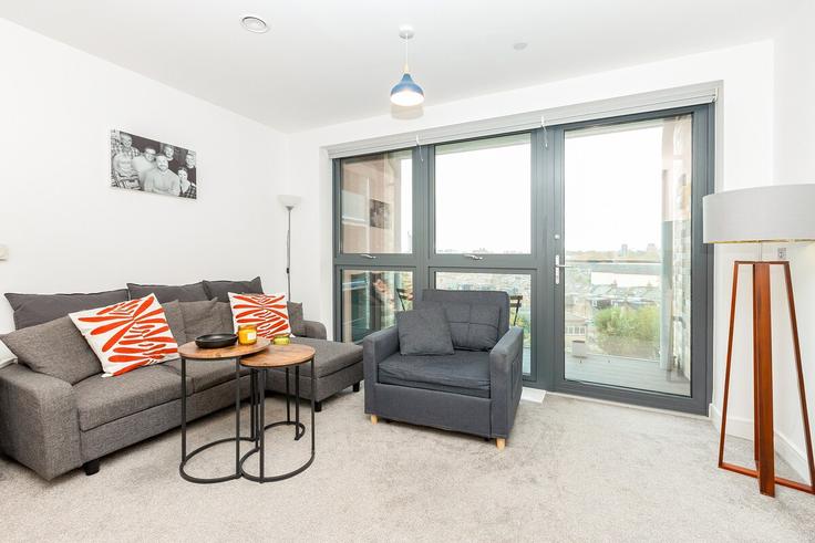Salle de séjour élégante avec mobilier moderne dans un appartement à Building Sudlow Road - smart-host-group-ted - 1513385 à London Borough of Wandsworth, London Salle de séjour élégante avec mobilier moderne dans un appartement à Building Sudlow Road - smart-host-group-ted - 1513385 à London Borough of Wandsworth, London