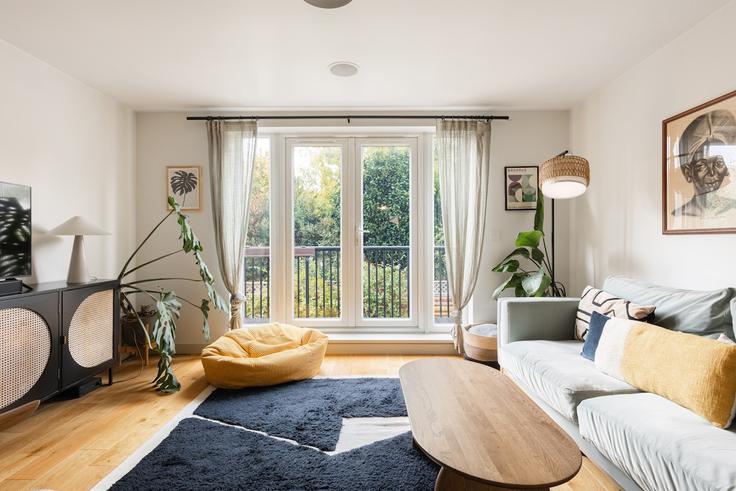 Salle de séjour élégante avec mobilier moderne dans un appartement à Building Blackheath Road - smart-host-group-ted - 1513466 à Royal Borough of Greenwich, London Salle de séjour élégante avec mobilier moderne dans un appartement à Building Blackheath Road - smart-host-group-ted - 1513466 à Royal Borough of Greenwich, London