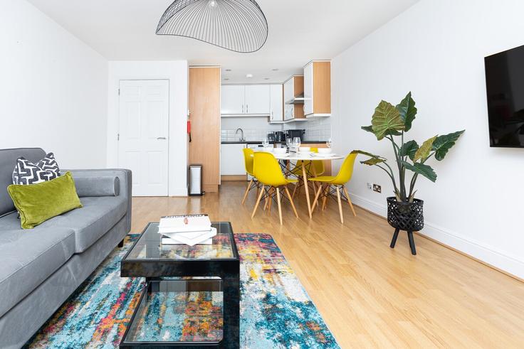 Salle de séjour élégante avec mobilier moderne dans un appartement à Building Code Street - smart-host-group-ted - 1513612 à London Borough of Tower Hamlets, London