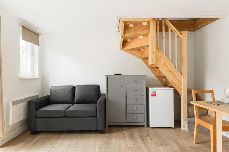 London Borough of Merton, London에 위치한 Building Gap Road - smart-host-group-ted - 1513515 유닛의 세련된 인테리어가 돋보이는 거실