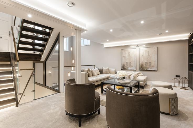 Elegantly designed living room with modern furnishings in an apartment at Building Hans Road - smart-host-group-ted - 1515733 in City of Westminster, London Elegantly designed living room with modern furnishings in an apartment at Building Hans Road - smart-host-group-ted - 1515733 in City of Westminster, London
