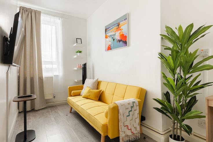 Salle de séjour élégante avec mobilier moderne dans un appartement à Building Vauxhall Street - smart-host-group-ted - 1513431 à London Borough of Lambeth, London
