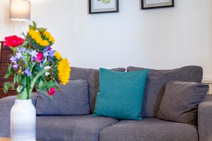 City of Westminster, London에 위치한 Building Charlotte Street - smart-host-group-ted - 1548259 유닛의 세련된 인테리어가 돋보이는 거실 City of Westminster, London에 위치한 Building Charlotte Street - smart-host-group-ted - 1548259 유닛의 세련된 인테리어가 돋보이는 거실