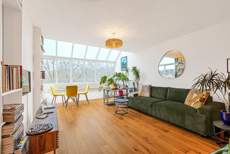London London Borough of CamdenのBuilding Hunter Street - smart-host-group-ted - 1513350のアパートメントにある、モダンな家具を備えたエレガントなデザインのリビングルーム