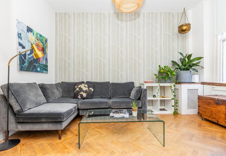 London Borough of Hackney, London에 위치한 Building John Campbell Road - smart-host-group-ted - 1513627 유닛의 세련된 인테리어가 돋보이는 거실