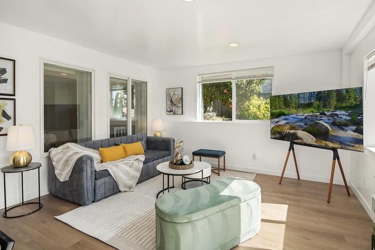Salle de séjour élégante avec mobilier moderne dans un appartement à Building 9th Avenue West - snowballrentals - 1034972 à Seattle, Seattle Salle de séjour élégante avec mobilier moderne dans un appartement à Building 9th Avenue West - snowballrentals - 1034972 à Seattle, Seattle