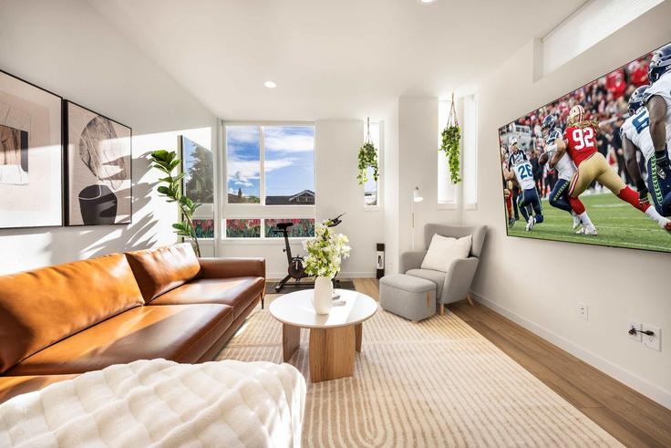 Salle de séjour élégante avec mobilier moderne dans un appartement à Building North 47th Street - snowballrentals - 1571540 à Seattle, Seattle Salle de séjour élégante avec mobilier moderne dans un appartement à Building North 47th Street - snowballrentals - 1571540 à Seattle, Seattle