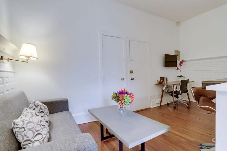 1 bedroom furnished apartment in S Street Northwest 1059508P, Washington, Washington, photo 1