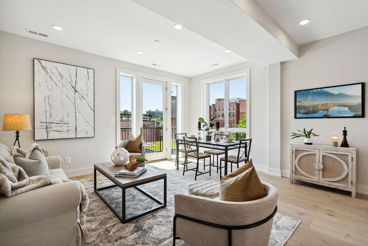 Washington, Washington에 위치한 Building Lanier Place Northwest - sojourn-guesty - 1321345 아파트의 세련된 인테리어가 돋보이는 거실
