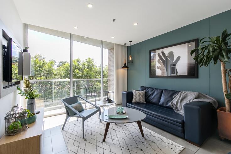 Salle de séjour élégante avec mobilier moderne dans un appartement à Building Carrera 35 - soul-management-sas - 1321309 à El Poblado, Medellín Salle de séjour élégante avec mobilier moderne dans un appartement à Building Carrera 35 - soul-management-sas - 1321309 à El Poblado, Medellín