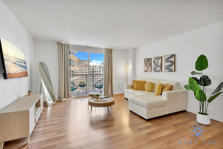 Miami MiamiのBuilding Brickell Bay Drive - stay-sol - 1227452 - MIAのアパートメントにある、モダンな家具を備えたエレガントなデザインのリビングルーム