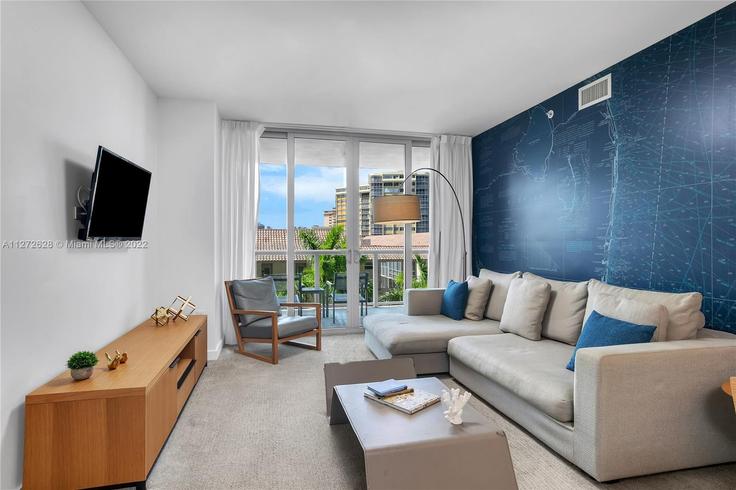 Hallandale Beach, Hallandale Beach에 위치한 Building East Hallandale Beach Boulevard - stay-sol - 1227458 - MIA 유닛의 세련된 인테리어가 돋보이는 거실