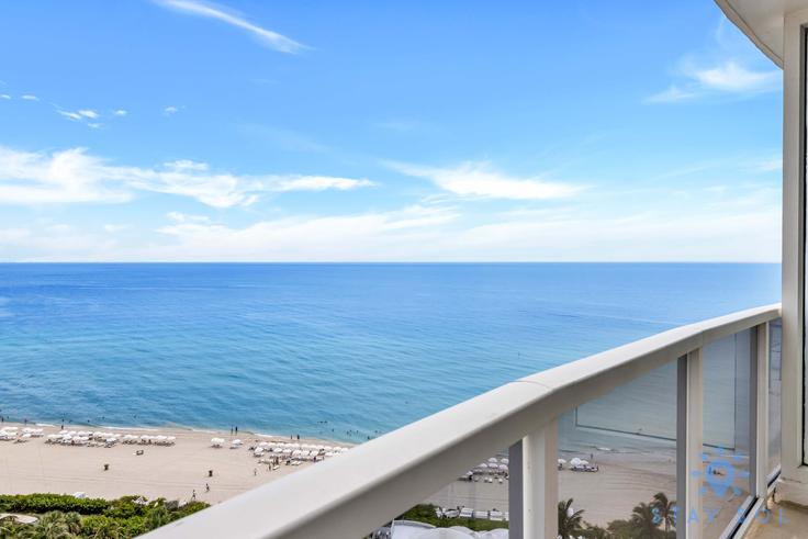 Collins Avenueにあるのスタジオ・家具付きアパート（1227470P、Sunny Isles Beach、Sunny Isles Beach）写真 1枚