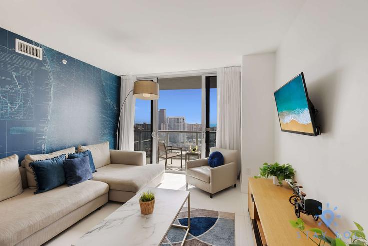 Building East Hallandale Beach Boulevard - stay-sol - 1227364 - MIA adresindeki bir dairede modern mobilyalarla zarif bir şekilde tasarlanmış oturma odası Hallandale Beach, Hallandale Beach Building East Hallandale Beach Boulevard - stay-sol - 1227364 - MIA adresindeki bir dairede modern mobilyalarla zarif bir şekilde tasarlanmış oturma odası Hallandale Beach, Hallandale Beach