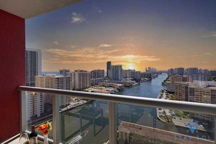 East Hallandale Beach Boulevardにあるのスタジオ・家具付きアパート（1227521P、Hallandale Beach、Hallandale Beach）写真 1枚