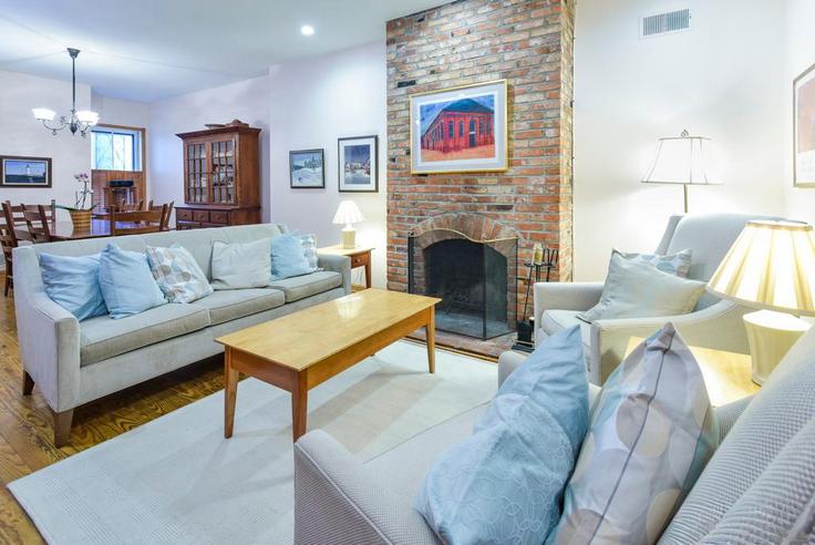 Washington, Washington에 위치한 Building Independence Avenue Southeast - stayattache - 446 아파트의 세련된 인테리어가 돋보이는 거실