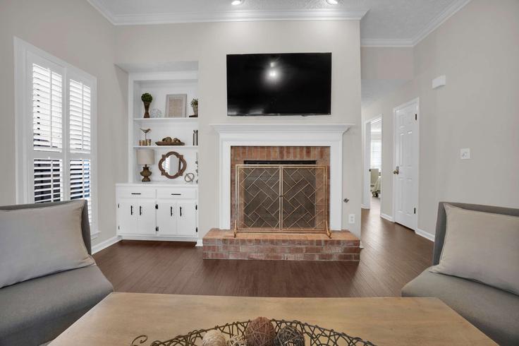 Building Ware Hill Drive - stayc2c - 1507324 adresindeki bir dairede modern mobilyalarla zarif bir şekilde tasarlanmış oturma odası Montgomery, Montgomery