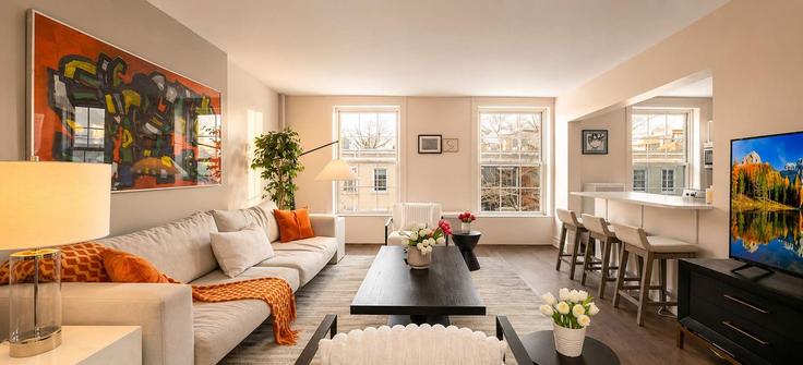 Manhattan, New York에 위치한 Building Sullivan Street - stayhausguesty - 1257494 - NYC 유닛의 세련된 인테리어가 돋보이는 거실 Manhattan, New York에 위치한 Building Sullivan Street - stayhausguesty - 1257494 - NYC 유닛의 세련된 인테리어가 돋보이는 거실