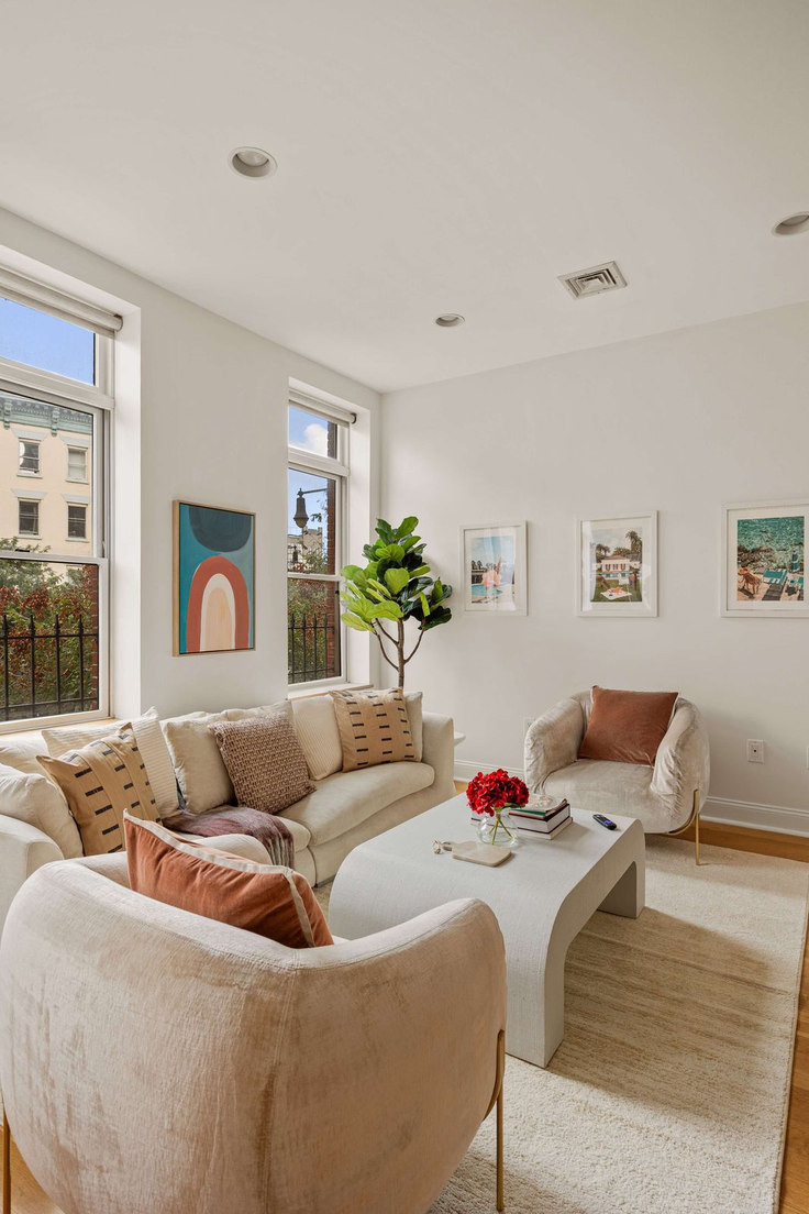 Blueground Broadway — 1 bed