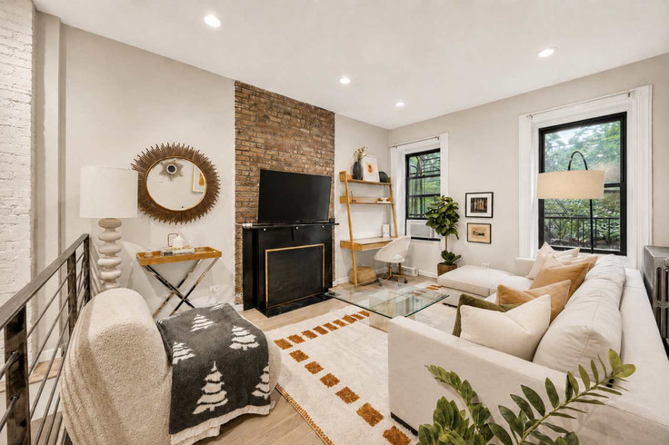 Blueground Atlantic Avenue — 2 bed