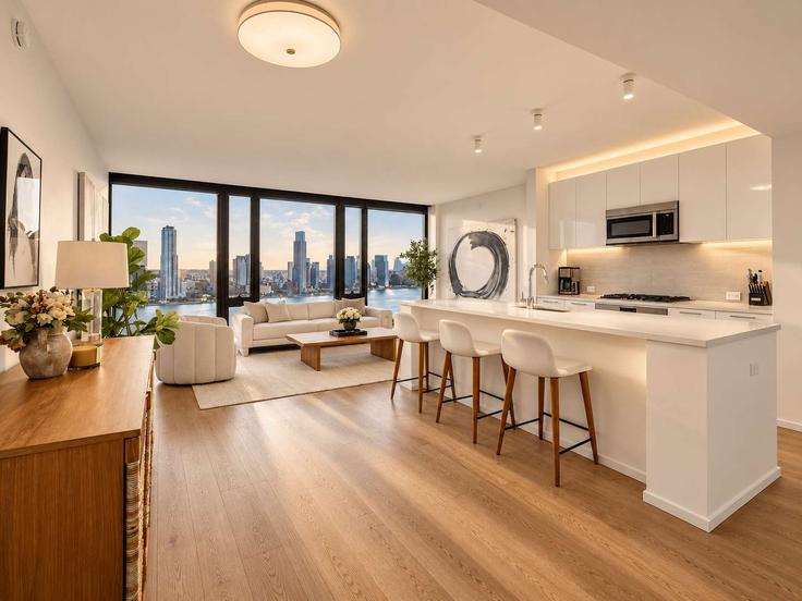 Manhattan, New York에 위치한 Building 1st Avenue - stayhausguesty - 1321815 유닛의 세련된 인테리어가 돋보이는 거실