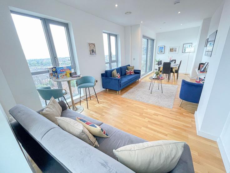 Building Fawcett Close - staylio-london - 1523670 adresindeki bir dairede modern mobilyalarla zarif bir şekilde tasarlanmış oturma odası London Borough of Wandsworth, London