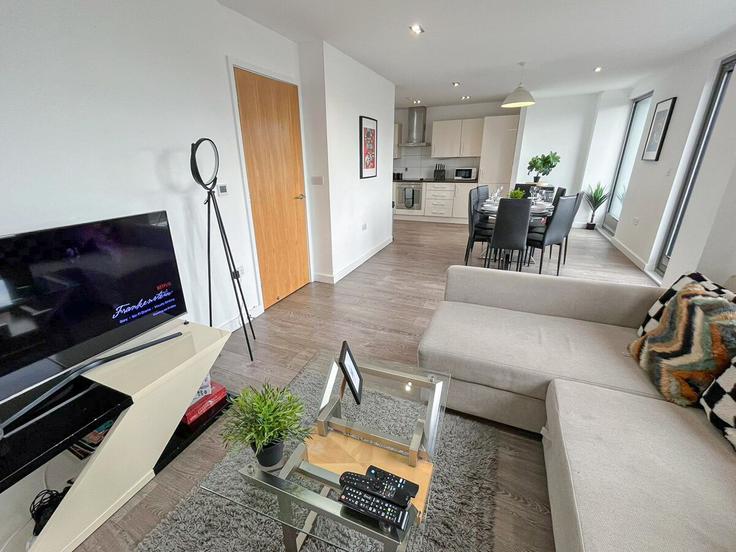 Building Cropley Street - staylio-london - 1523635 adresindeki bir dairede modern mobilyalarla zarif bir şekilde tasarlanmış oturma odası London Borough of Hackney, London