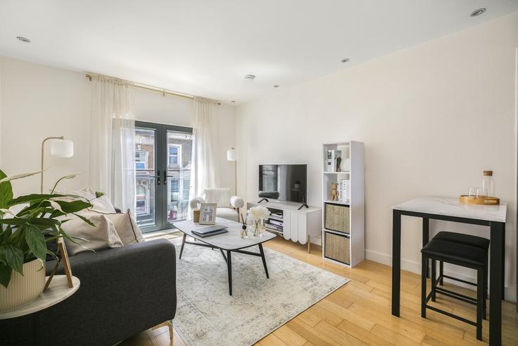 London Borough of Hackney, London에 위치한 Building Mare Street - staynorth-1 - 1590433 유닛의 세련된 인테리어가 돋보이는 거실