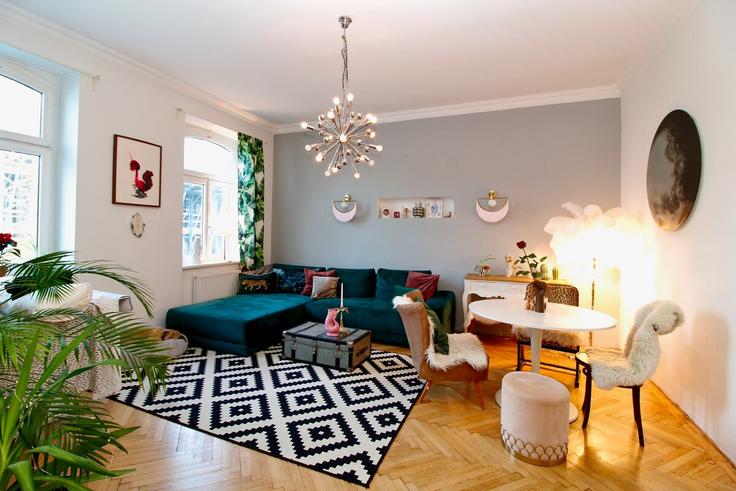 Elegant gestaltetes Wohnzimmer mit moderner Einrichtung in einer Wohnung im Building Kleine Neugasse - stephan-wallner-eu - 1573016 in Vienna, Vienna Elegant gestaltetes Wohnzimmer mit moderner Einrichtung in einer Wohnung im Building Kleine Neugasse - stephan-wallner-eu - 1573016 in Vienna, Vienna