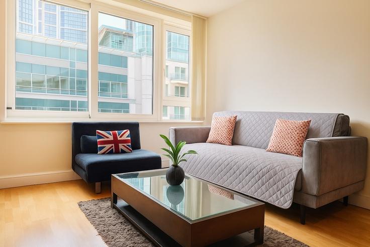 Sala de estar elegantemente projetada com móveis modernos em um apartamento no Building Wandsworth Road - stilllifeglobal - 1059055 - LON em London Borough of Lambeth, London Sala de estar elegantemente projetada com móveis modernos em um apartamento no Building Wandsworth Road - stilllifeglobal - 1059055 - LON em London Borough of Lambeth, London