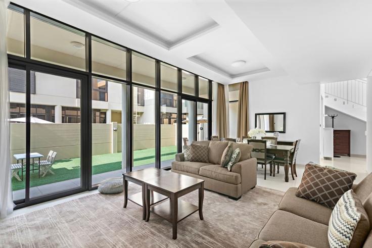 3 yatak odalı mobilyalı daire Tariaq Bedon Esm 1316983P , Al Hebiah Third, Dubai, fotoğraf 1