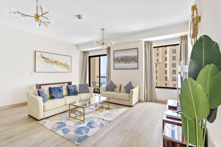 Dubai Marina, Dubai에 위치한 Building Tariaq Bedon Esm - stonetree-vacation-homes - 1317061 - DXB 아파트의 세련된 인테리어가 돋보이는 거실