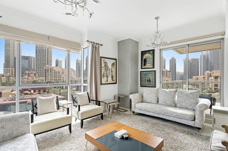 Downtown Dubai, Dubai에 위치한 Building Sheikh Mohammed bin Rashid Boulevard - stonetree-vacation-homes - 1317122 - DXB 아파트의 세련된 인테리어가 돋보이는 거실