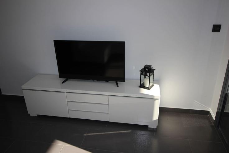 Building Calle Jumilla - sunny-homes-rentals-sl - 1345338 adresindeki bir dairede modern mobilyalarla zarif bir şekilde tasarlanmış oturma odası Torrevieja, Torrevieja