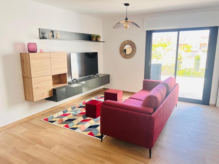 Elegant gestaltetes Wohnzimmer mit moderner Einrichtung in einer Wohnung im Building Barrio Sindical - sunny-homes-rentals-sl - 1351692 in Pilar de la Horadada, Pilar de la Horadada Elegant gestaltetes Wohnzimmer mit moderner Einrichtung in einer Wohnung im Building Barrio Sindical - sunny-homes-rentals-sl - 1351692 in Pilar de la Horadada, Pilar de la Horadada