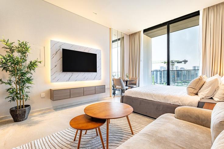 Salle de séjour élégante avec mobilier moderne dans un appartement à Building arjan - superhost-vacation-homes - 1497027 à Al Barsha South Third, Dubai