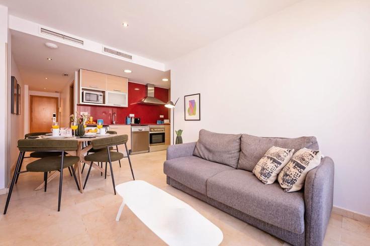 Building Carrer de València - sweett - 1054001 - BCN adresindeki bir dairede modern mobilyalarla zarif bir şekilde tasarlanmış oturma odası Eixample, Barcelona