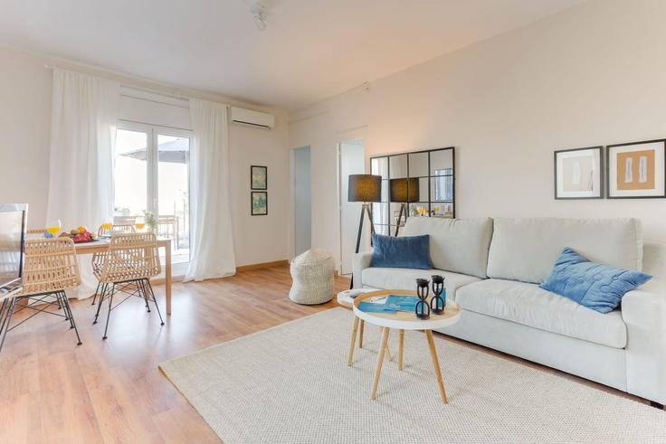 Building Carrer de Rocafort - sweett - 1053669 - BCN adresindeki bir dairede modern mobilyalarla zarif bir şekilde tasarlanmış oturma odası Eixample, Barcelona Building Carrer de Rocafort - sweett - 1053669 - BCN adresindeki bir dairede modern mobilyalarla zarif bir şekilde tasarlanmış oturma odası Eixample, Barcelona