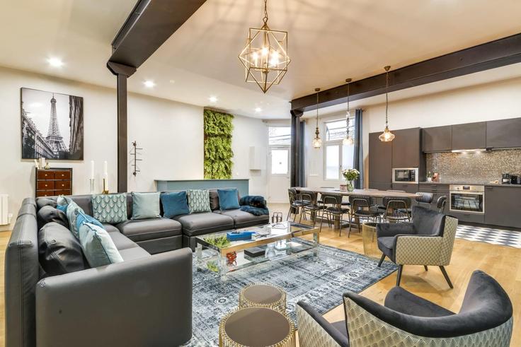 Building Rue Réaumur - sweett - 1053701 - PAR adresindeki bir dairede modern mobilyalarla zarif bir şekilde tasarlanmış oturma odası 2nd arrondissement, Paris