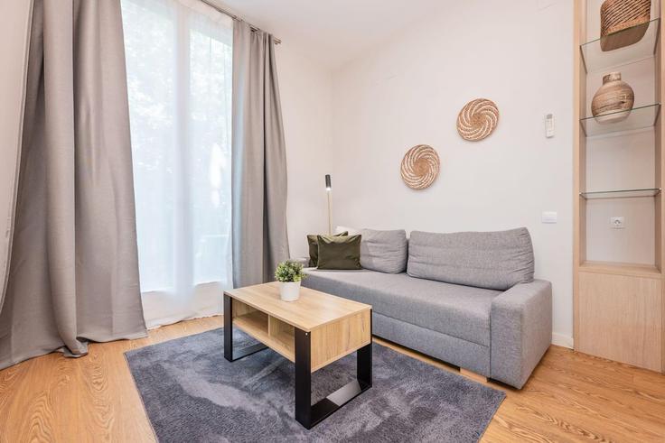 Building Carrer de Villarroel - sweett - 1053507 - BCN adresindeki bir dairede modern mobilyalarla zarif bir şekilde tasarlanmış oturma odası Eixample, Barcelona