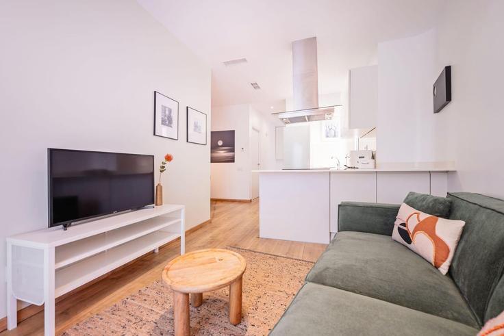 Elegant gestaltetes Wohnzimmer mit moderner Einrichtung in einer Wohnung im Building Carrer del Comte d'Urgell - sweett - 1053732 - BCN in Eixample, Barcelona