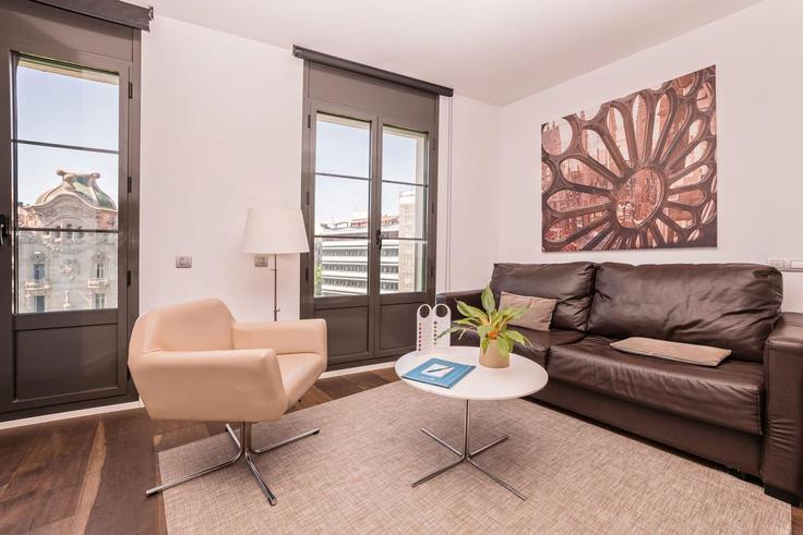 Barcelona EixampleのBuilding Rambla de Catalunya - sweett - 1053483 - BCNのアパートメントにある、モダンな家具を備えたエレガントなデザインのリビングルーム Barcelona EixampleのBuilding Rambla de Catalunya - sweett - 1053483 - BCNのアパートメントにある、モダンな家具を備えたエレガントなデザインのリビングルーム