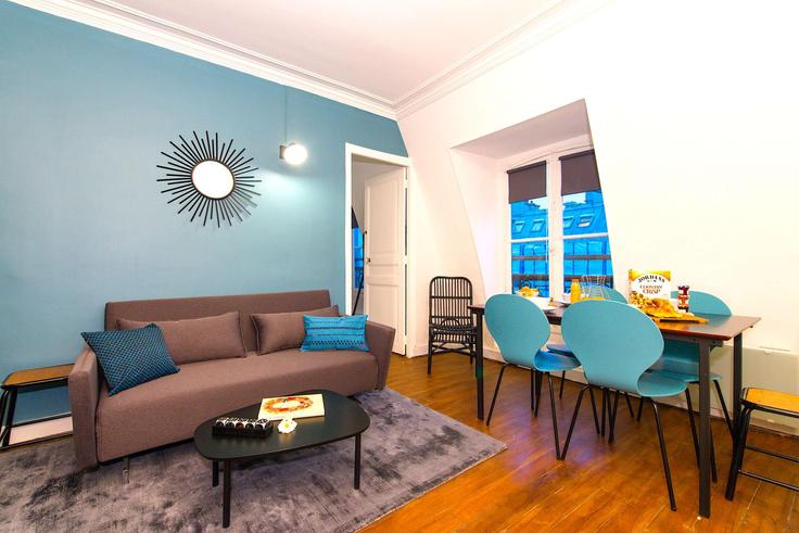 1st arrondissement, Paris에 위치한 Building Rue Saint-Honoré - sweett - 1053290 아파트의 세련된 인테리어가 돋보이는 거실