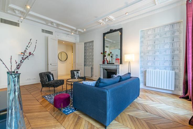 Rue de Cerisolesにある2件の寝室・家具付きアパート(1053586P、8th arrondissement、Paris)写真 1枚 Rue de Cerisolesにある2件の寝室・家具付きアパート(1053586P、8th arrondissement、Paris)写真 1枚