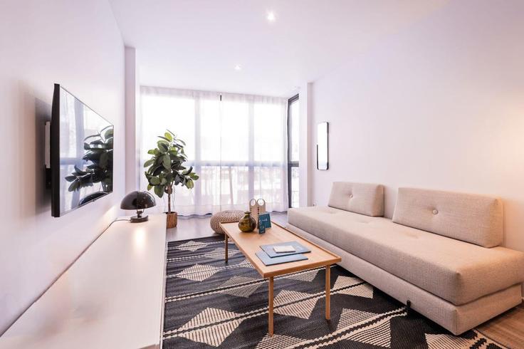 Eixample, Barcelona 소재 Building Carrer de València - sweett - 1054006 - BCN 유닛에 마련된, 현대적인 가구로 꾸며진 우아한 디자인의 거실 Eixample, Barcelona 소재 Building Carrer de València - sweett - 1054006 - BCN 유닛에 마련된, 현대적인 가구로 꾸며진 우아한 디자인의 거실