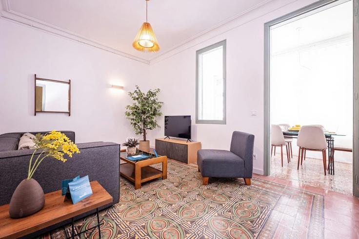 Salle de séjour élégante avec mobilier moderne dans un appartement à Building Carrer de Rocafort - sweett - 1053472 - BCN à Eixample, Barcelona Salle de séjour élégante avec mobilier moderne dans un appartement à Building Carrer de Rocafort - sweett - 1053472 - BCN à Eixample, Barcelona