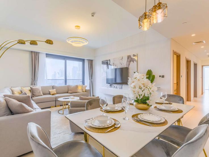 Downtown Dubai, Dubai에 위치한 Building Sheikh Mohammed bin Rashid Boulevard - t-r-p-s-vacation-homes-rental-co-llc - 1297408 아파트의 세련된 인테리어가 돋보이는 거실